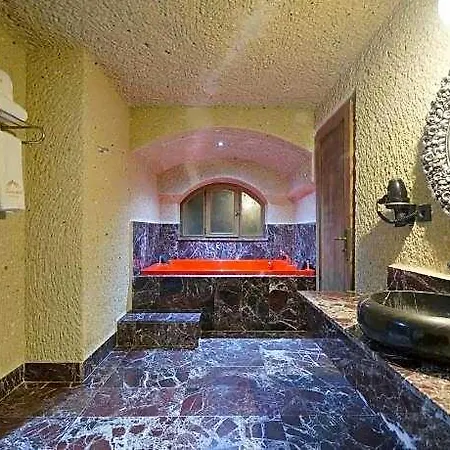 Hotel Secret Hill Cave 5*